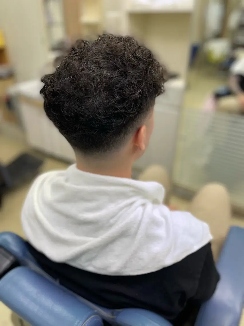 ショート 金城 綾馬のヘアスタイル