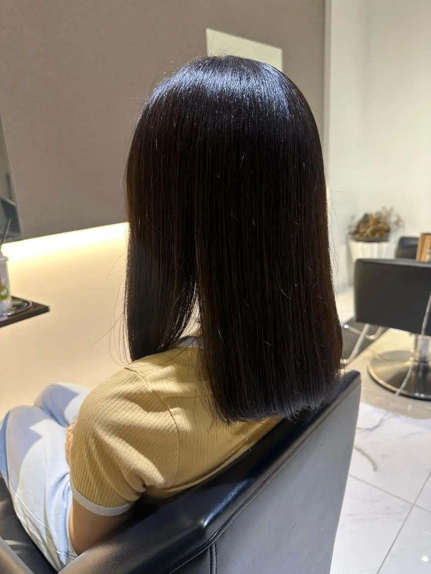 ミディアム 酸性ストレート 瀧本 頼稀のヘアスタイル