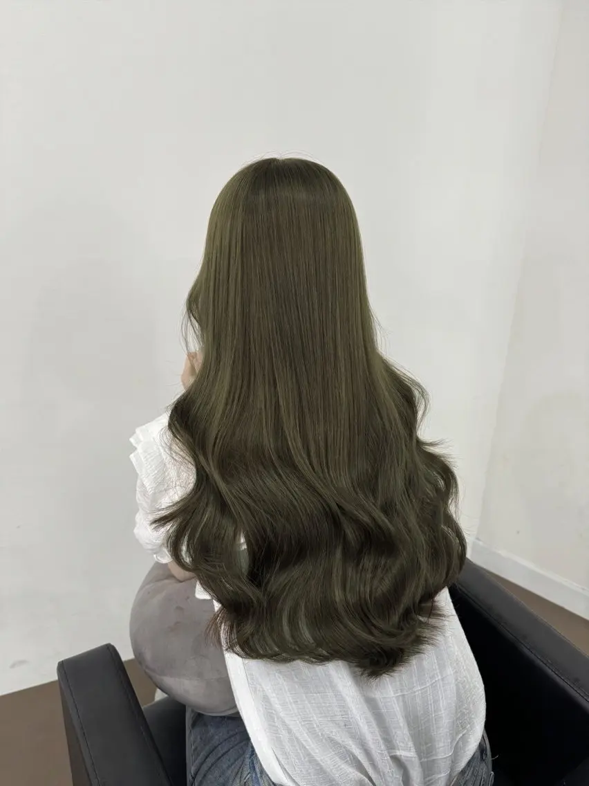 ロング 【ioe岡本】🐶 向井歩のヘアスタイル