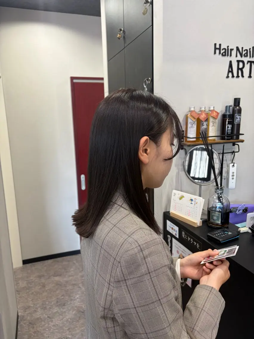 ミディアム カラー カット ヘアカラー 友滝 真菜美のヘアスタイル