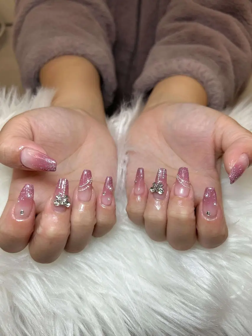 ネイル フラッシュネイル フットネイル フレンチネイル グラデーション 韓国ネイル Lee _nailのネイルデザイン