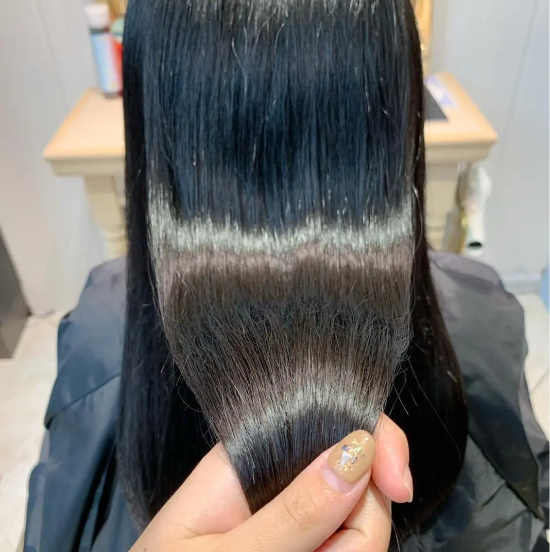 ロング トリートメント 酒井 里穂のヘアスタイル
