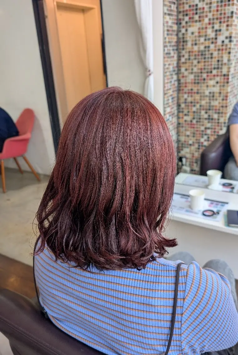 ミディアム カラー パーマ ダブルカラー カット ヘアカラー August 梅原 千愛のヘアスタイル