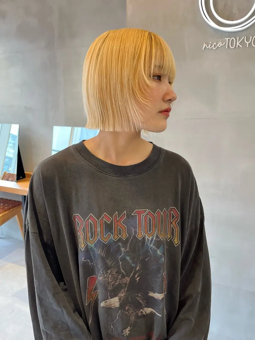 ミディアム カラー カット ヘアカラー トリートメント 縮毛矯正ボブ&顔まわ レイヤー♡TOMOEのヘアスタイル
