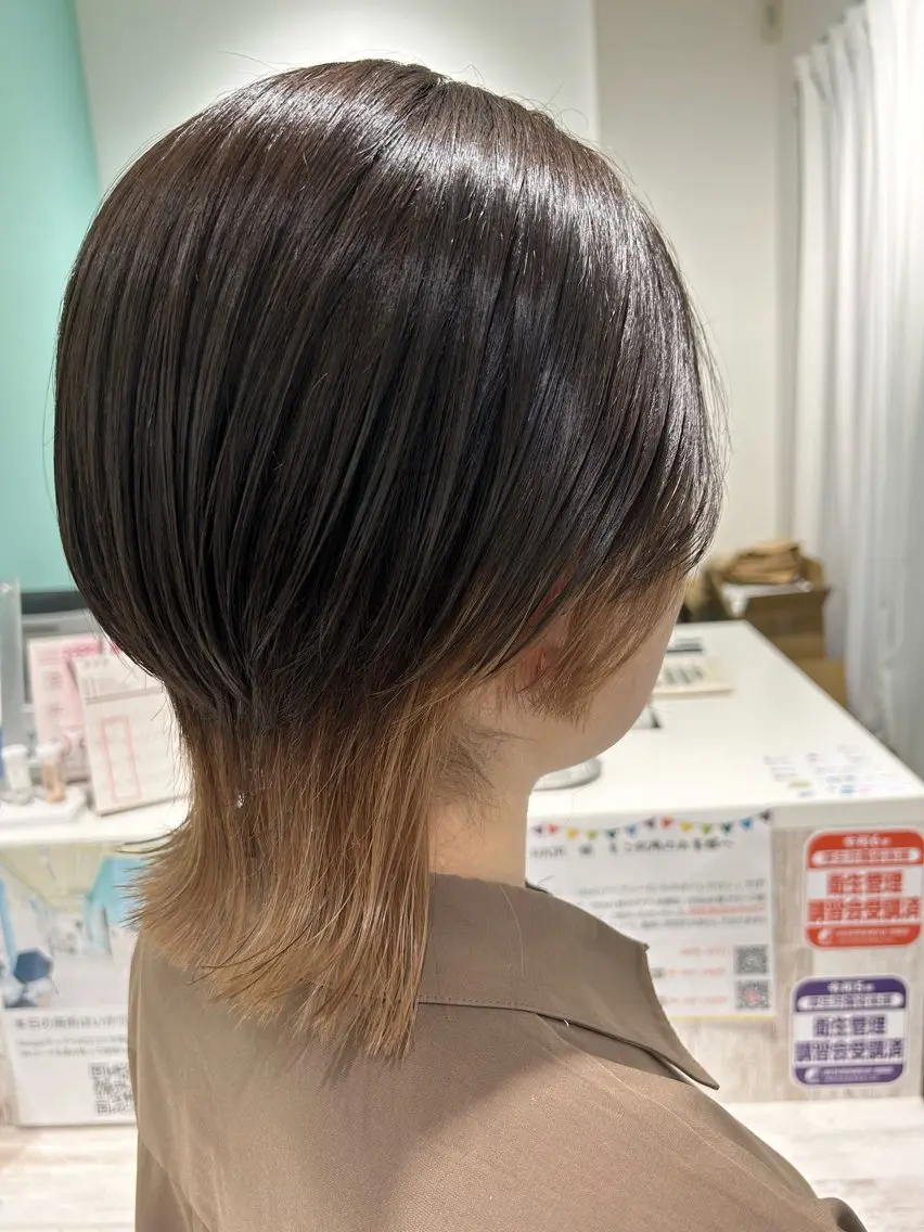 ショート ボブ ウルフカット カット 寺澤 歩佳のヘアスタイル