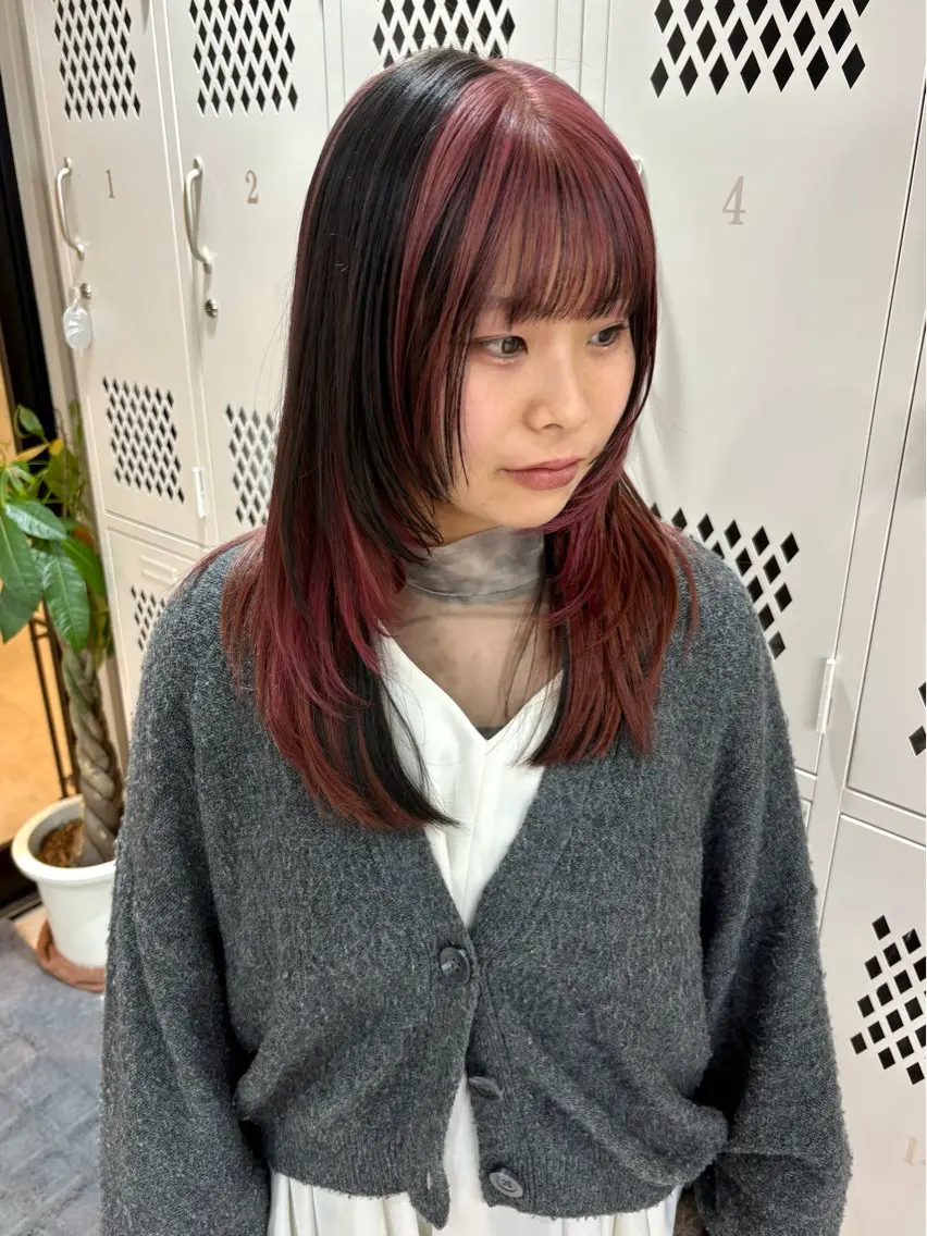 セミロング カラー レイヤー/透明感 カラー💘akariのヘアスタイル