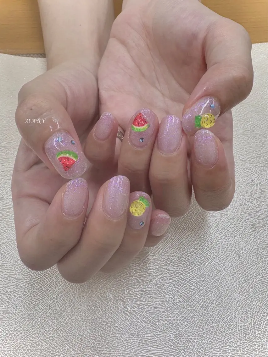 ネイル キラキラネイル ラメ(グリッター) ニュアンスネイル 夏ネイル ハンドネイル Mary nail .narumiのネイルデザイン