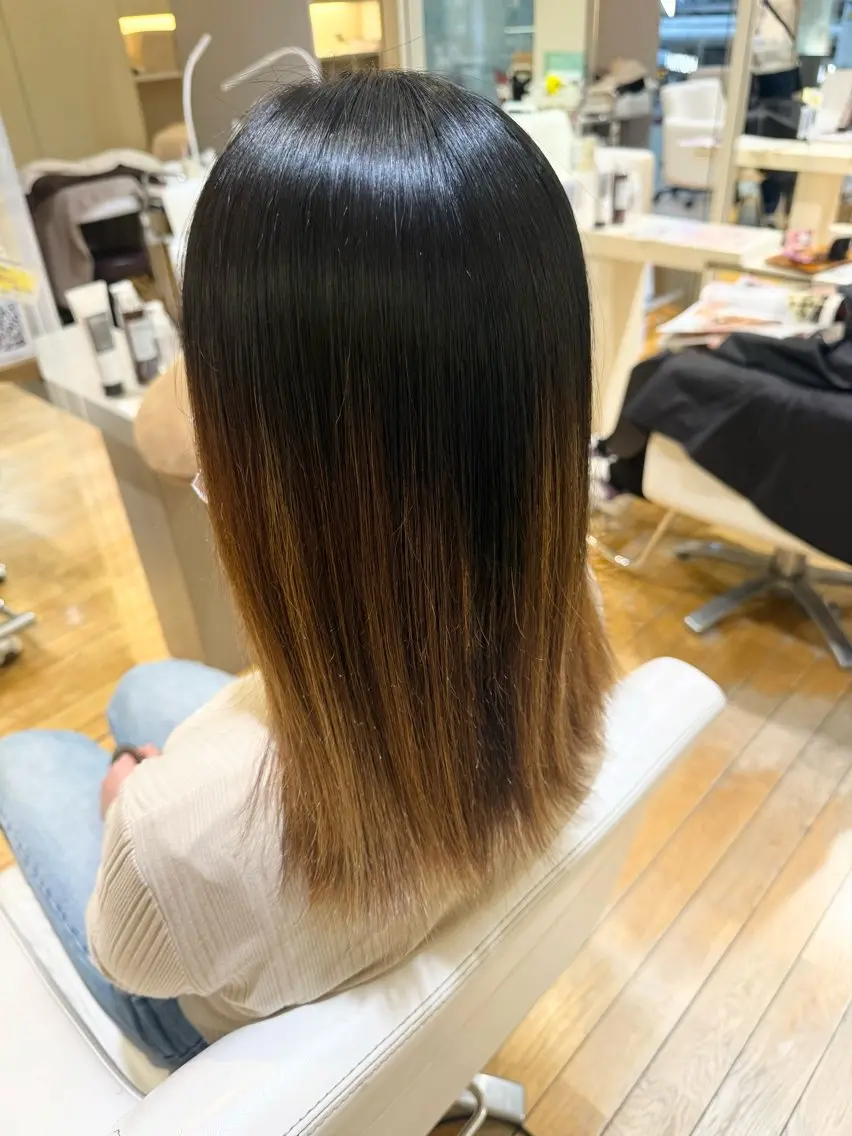 パーマ ストレートパーマ femme 當田 莉央のヘアスタイル