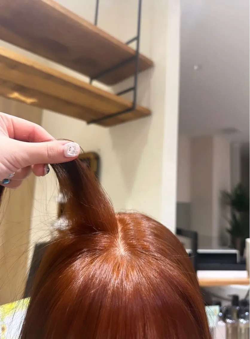 セミロング カラー ブリーチ ブリーチなしカラー オレンジ ブリーチなしカラー RURI🩵のヘアスタイル
