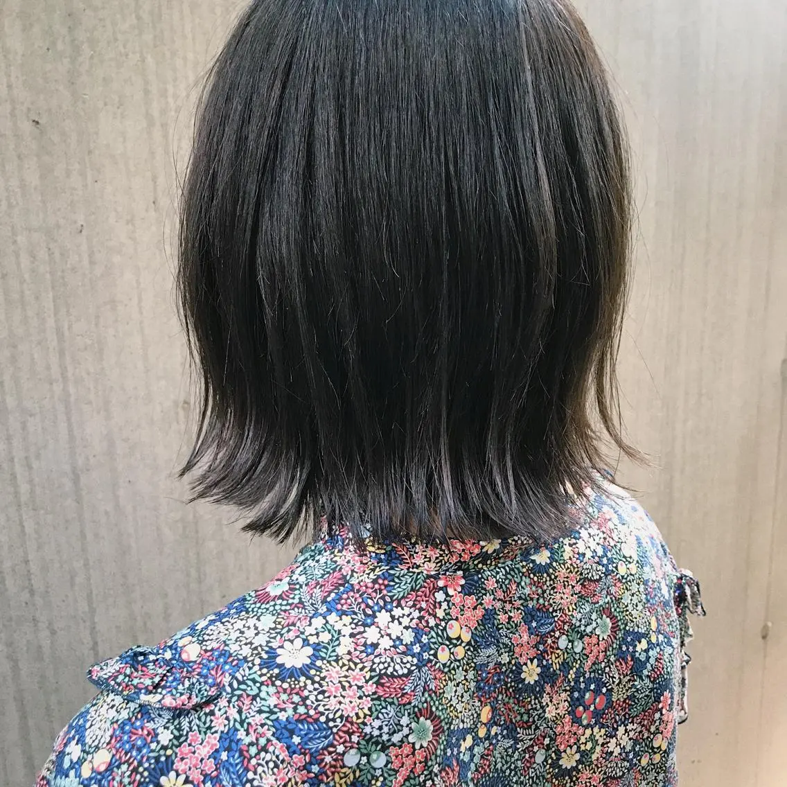 ショート カラー パーマ ヘアアレンジ 黒髪 透明感カラー グレージュ ヘアカラー トリートメント 松田 亮葉のヘアスタイル