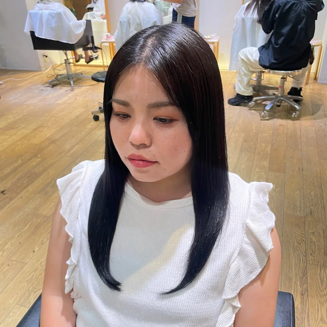 セミロング パーマ 縮毛矯正 カット 縮毛矯正 トリートメント 縮毛矯正/レイヤー 🌙児玉光瑠のヘアスタイル
