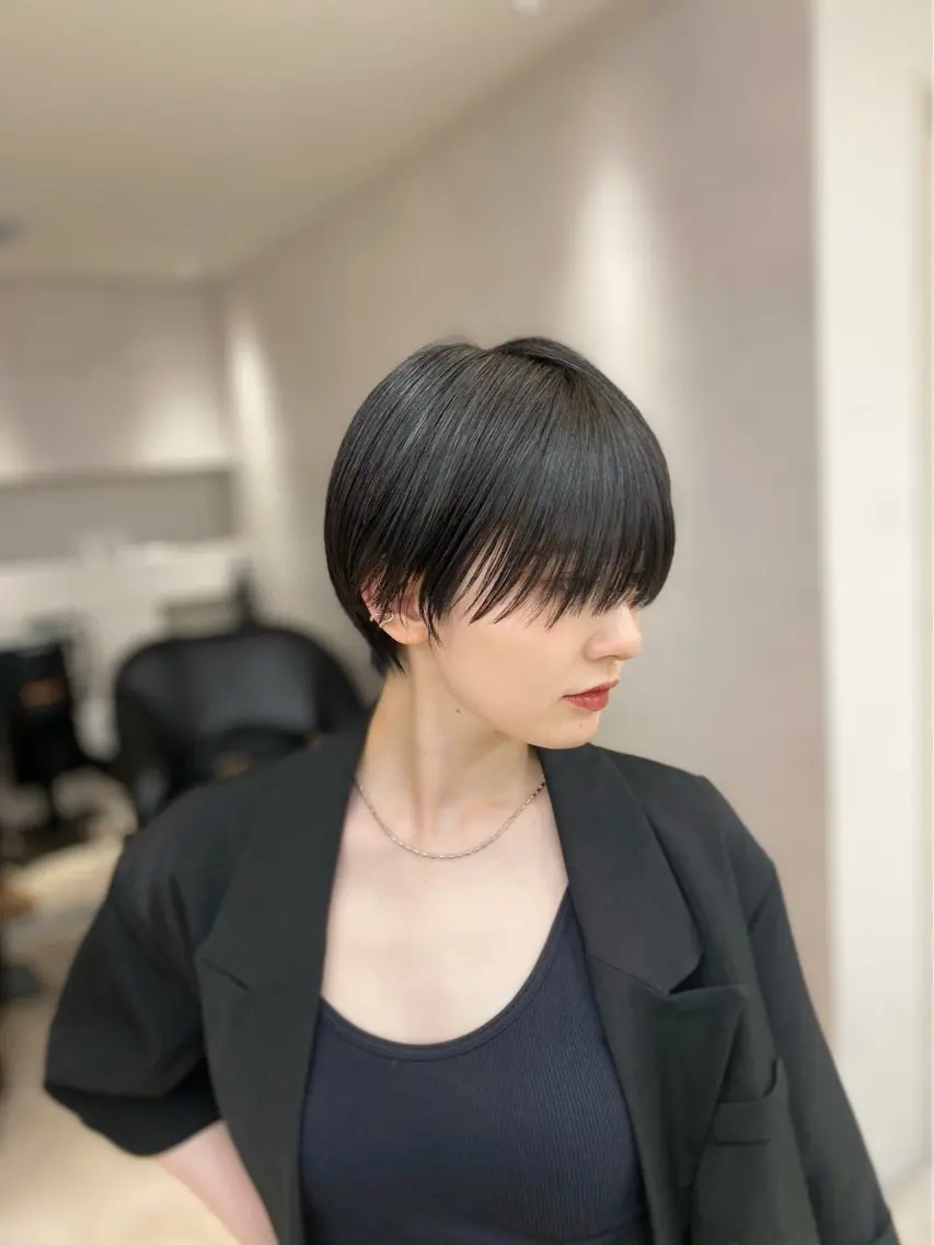 ショート カット トリートメント 小顔カット/ 透明カラー/礼二郎のヘアスタイル