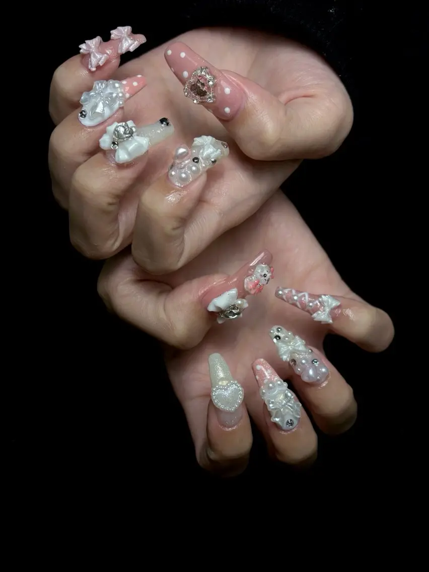 ネイル ハンドネイル ongles chicのネイルデザイン