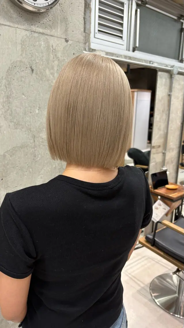 ショート カラー ヘアカラー KAEDE🌺Wカ ラー/ホワイトカラーのヘアスタイル