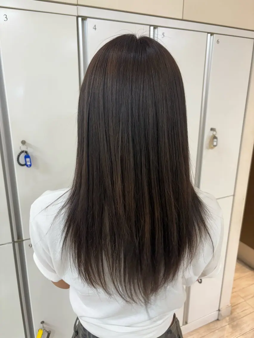 セミロング 顔まわりレイヤー 顔周りカット 外国人風カラー ハイライト レイヤーカット CREA渋沢 モデル募集🌺アイナのヘアスタイル