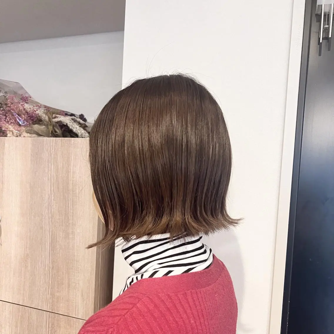 ショート カラー ヘアアレンジ 外ハネヘア ‎🤍透明感カラー︎ ‎🤍YUURI🤍のヘアスタイル