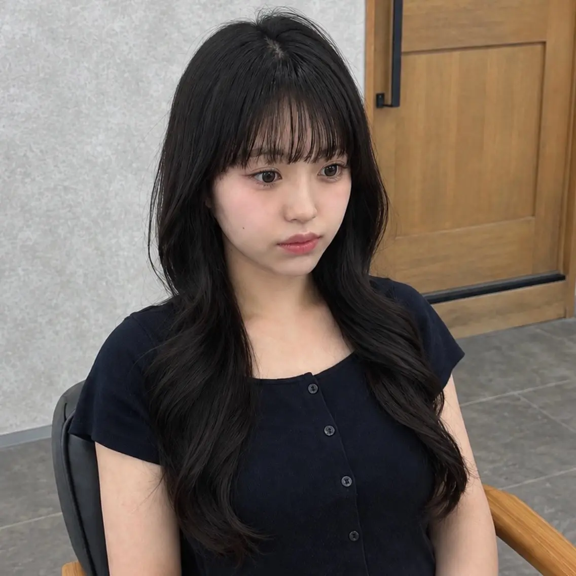 ロング カラー 黒髪 ブルーカラー ブルーブラック くびれヘア 顔周りカット カット momo🎀毛流れ /ニュアンスのヘアスタイル