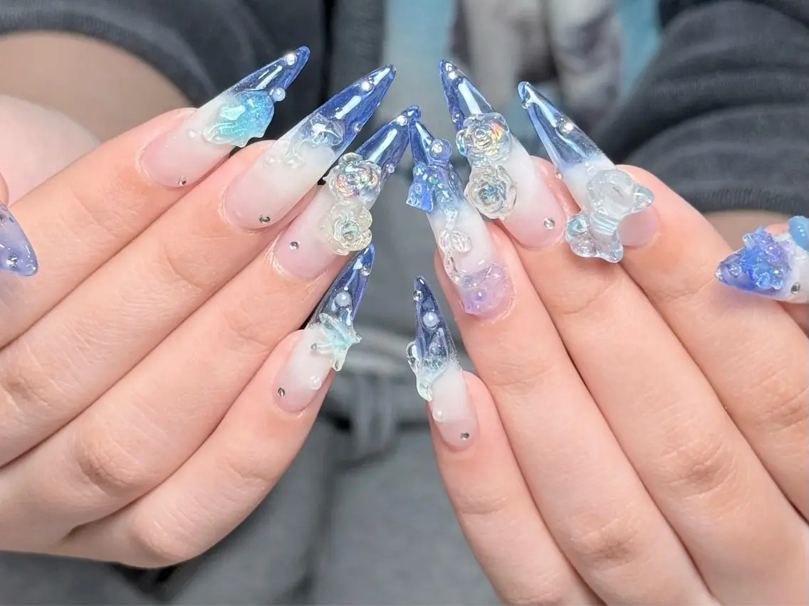 ネイル オーロラネイル 長さ出し フットネイル フレンチネイル ジェルネイル ハンドネイル Belle Nail Salonのネイルデザイン