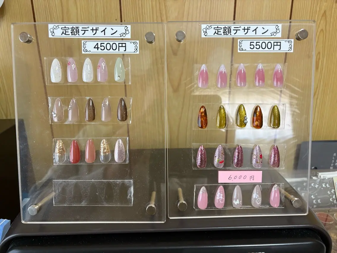 ネイル 春ネイル Rainbow Moonのネイルデザイン