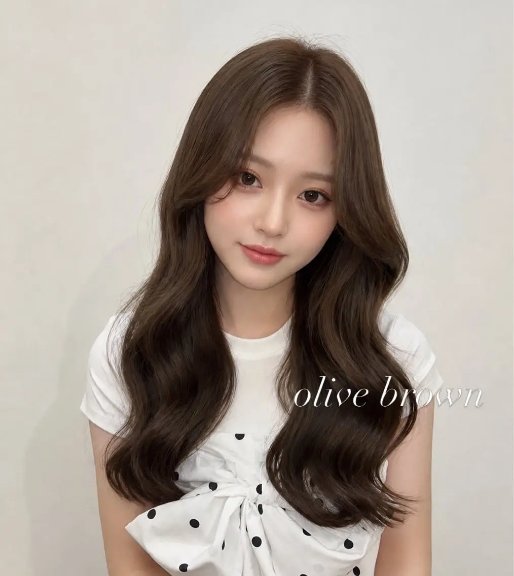 ロング カラー ブリーチ 透明感カラー ブリーチなしカラー ヘアカラー 🤍韓国うる艶カラー YUKI🤍のヘアスタイル