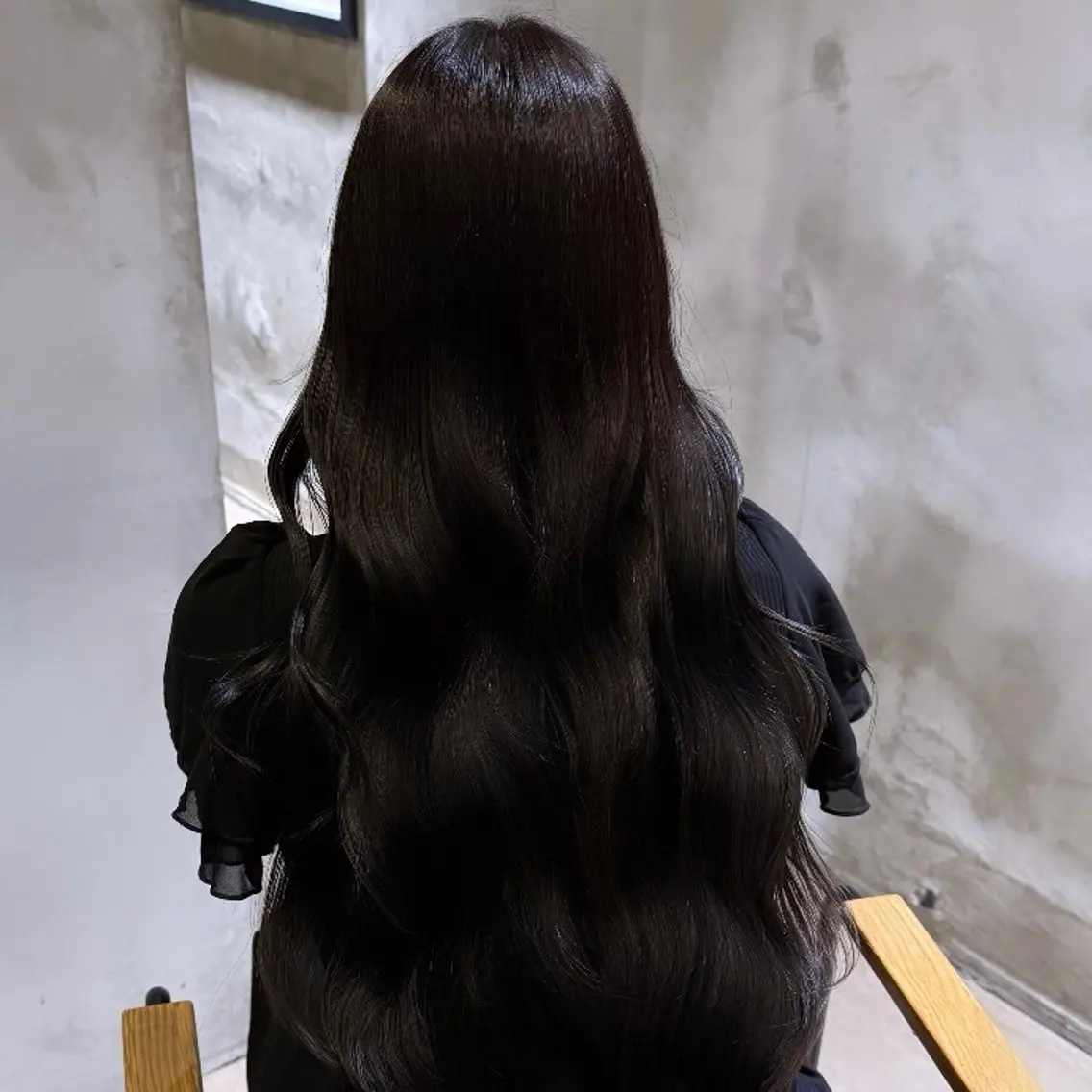 ロング 赤みなしカラー🫒✨ 真奈のヘアスタイル