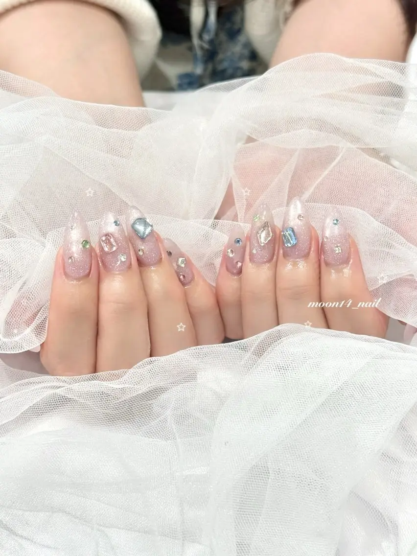 ネイル ジェルネイル キラキラネイル マグネットネイル パラジェル ピンク ハンドネイル natsuki 💫のネイルデザイン
