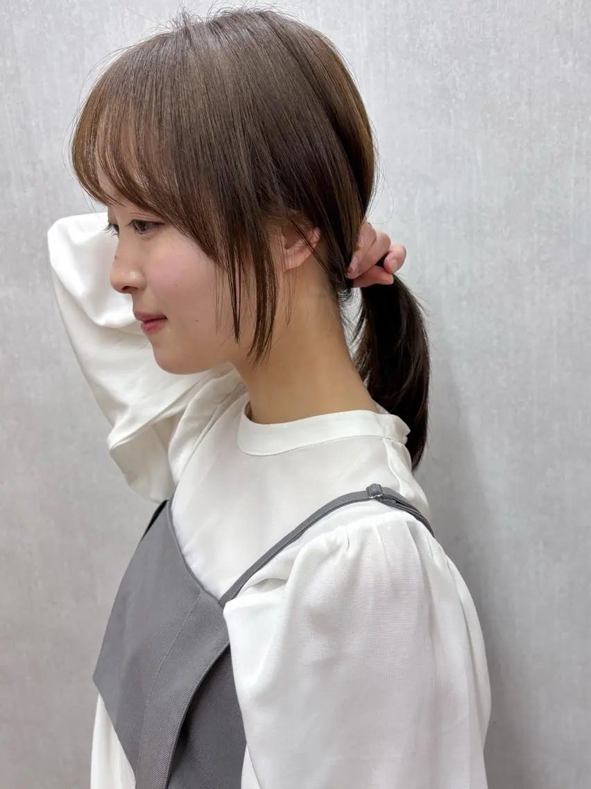 ミディアム ミディアムレイヤー 顔まわりレイヤー 顔周りカット レイヤーカット ヘアカラー ボブ/ミディアム 親しみやすさ/さくらのヘアスタイル
