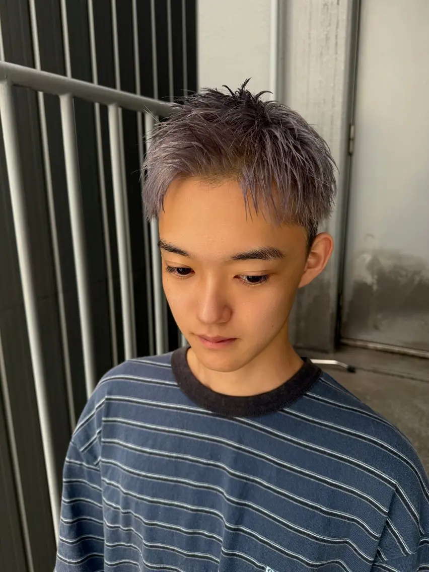 ロング カラー ベージュカラー ブリーチ グレージュ ミルクティーベージュ シルバー カット ヘアカラー メンズパーマ特化/ シャドウ/波巻/陸翔のヘアスタイル