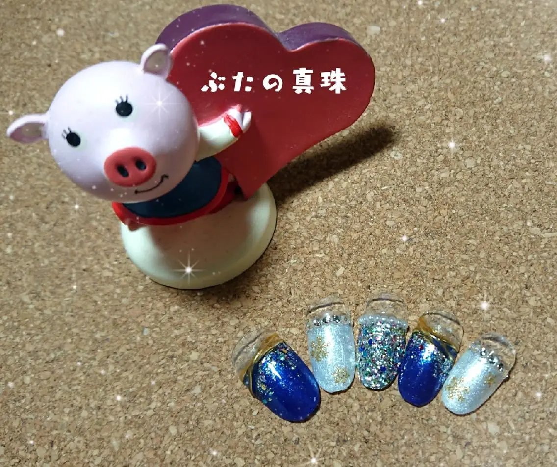 ネイル 冬ネイル クリスマス ハンドネイル 林 珠里のネイルデザイン