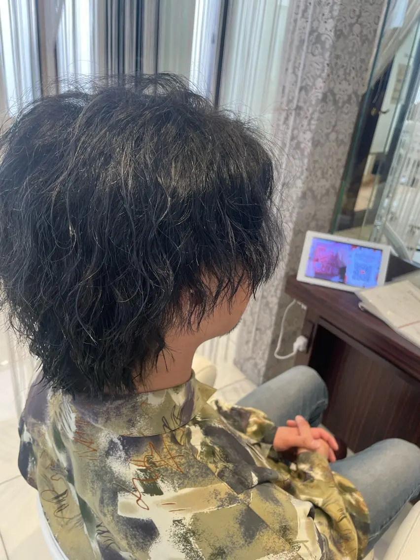 メンズ 岡田 駿也のヘアスタイル