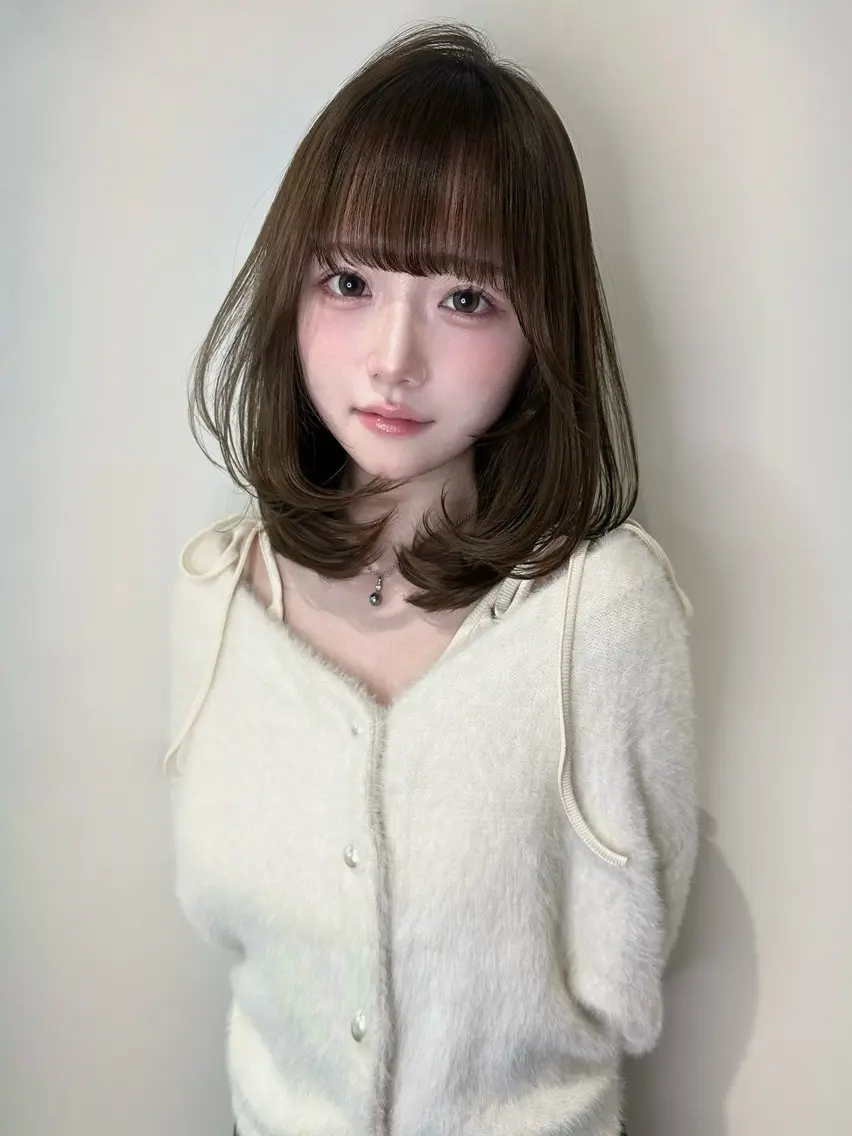 ミディアム 伸ばしかけ カット 'AXIS Nanamiのヘアスタイル