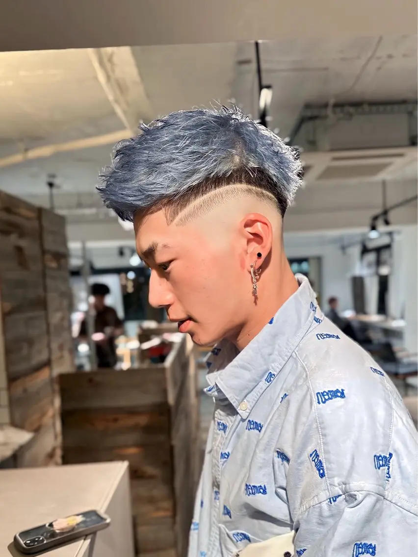 メンズ メンズブリーチ フェードカット メンズハイトーン メンズパーマ スキンフェード カット ヘアカラー トリートメント 骨格補正施術/メンズ 専門美容師/YUYAのヘアスタイル