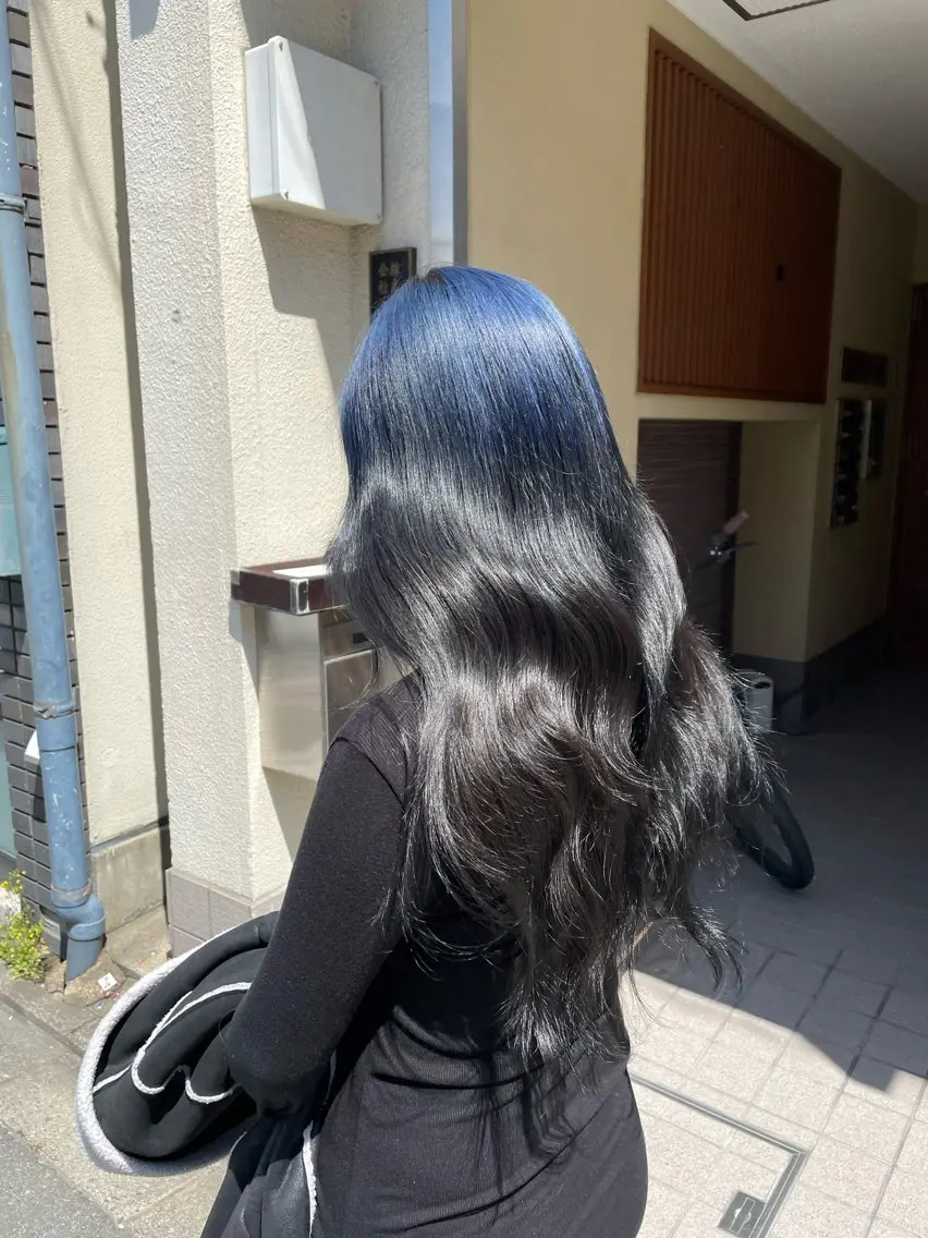ロング カラー ブリーチ ハイトーンカラー ヘアカラー トリートメント マツダ レンのヘアスタイル