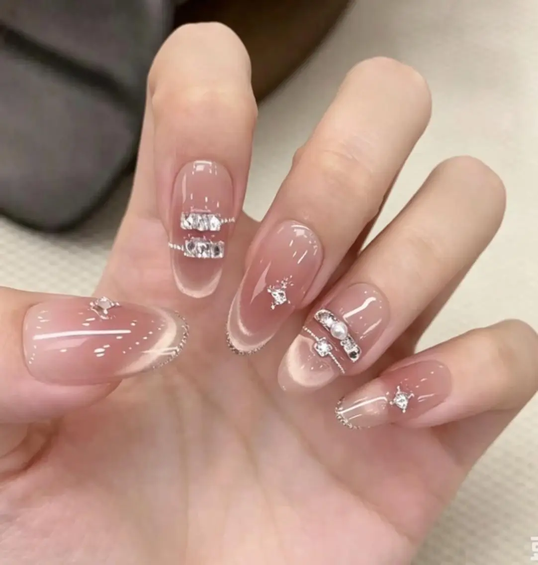 ネイル ハンドネイル 🎀 Ayaka_nailのネイルデザイン