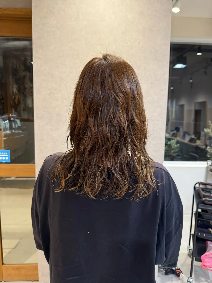 ミディアム anju.カット 透明感カラー/パーマのヘアスタイル