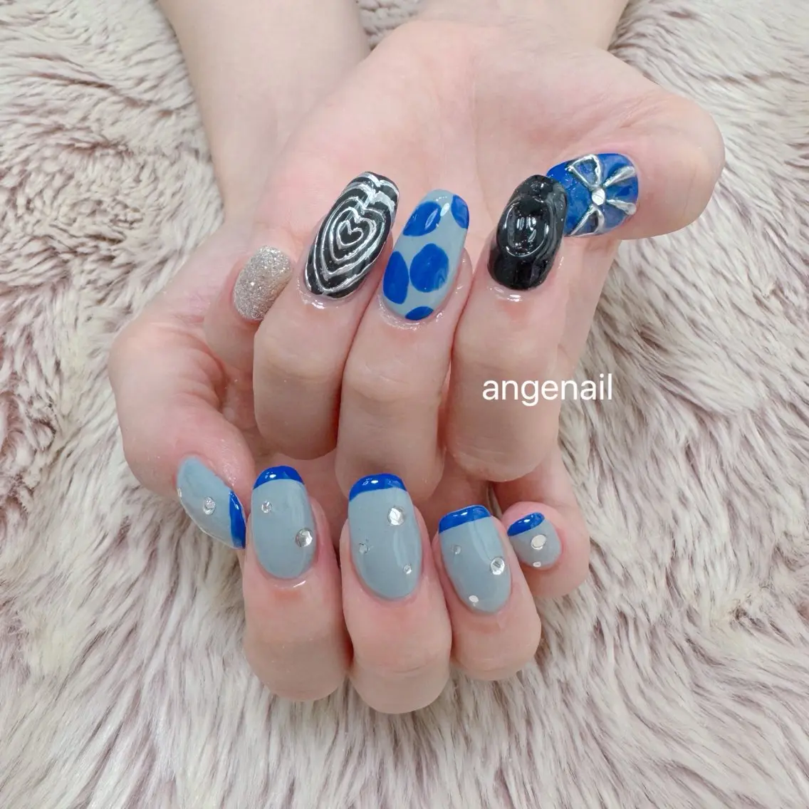 ネイル ハンドネイル オーナーネイリスト MAKIのネイルデザイン