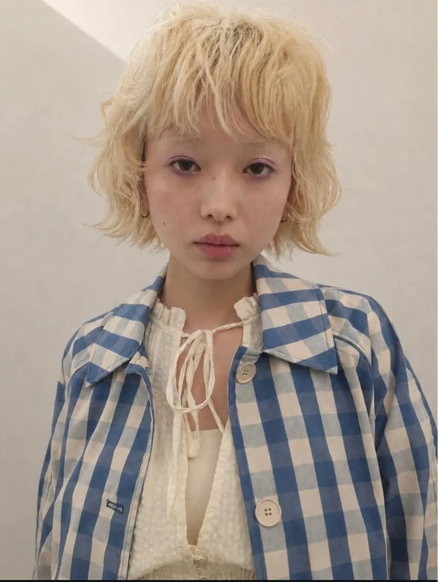 ショート カラー 山田 麻椰のヘアスタイル