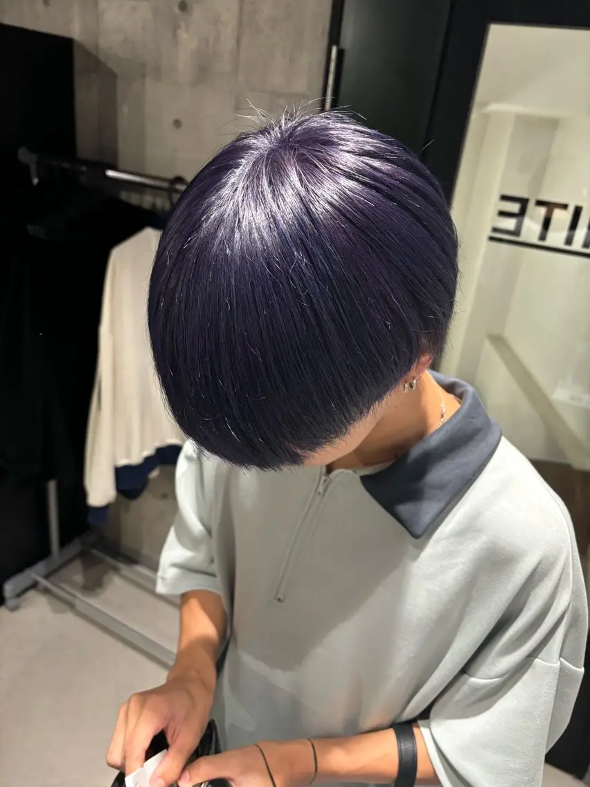 カラー メンズ メンズブリーチ ブリーチ ブルーカラー ブルーラベンダー ラベンダーカラー カット ヘアカラー トリートメント _WHITE / KENTOのヘアスタイル