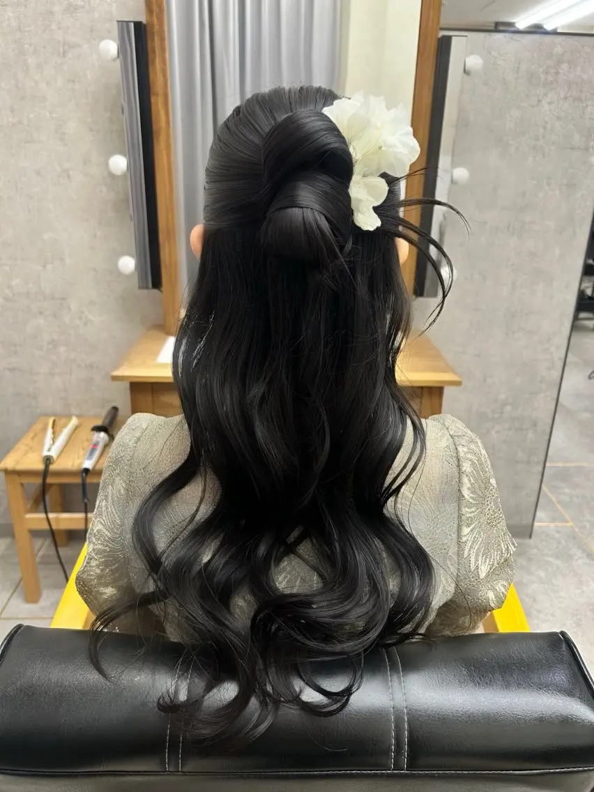 ヘアアレンジ ヘアセット GiseL ハイトー ンSa_ya🎀のヘアスタイル