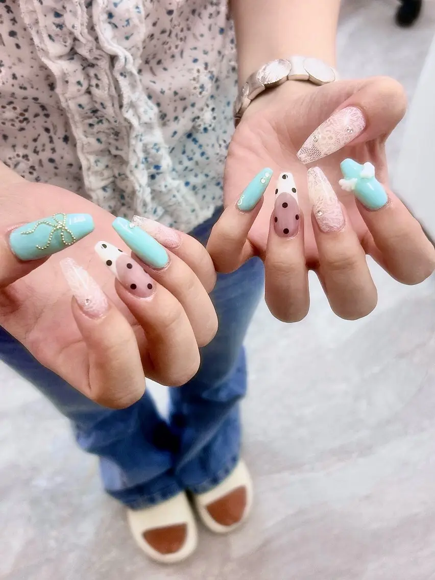 ネイル ブルー ドット ハンドネイル 期間限定｜¥2200 ｜rianのネイルデザイン