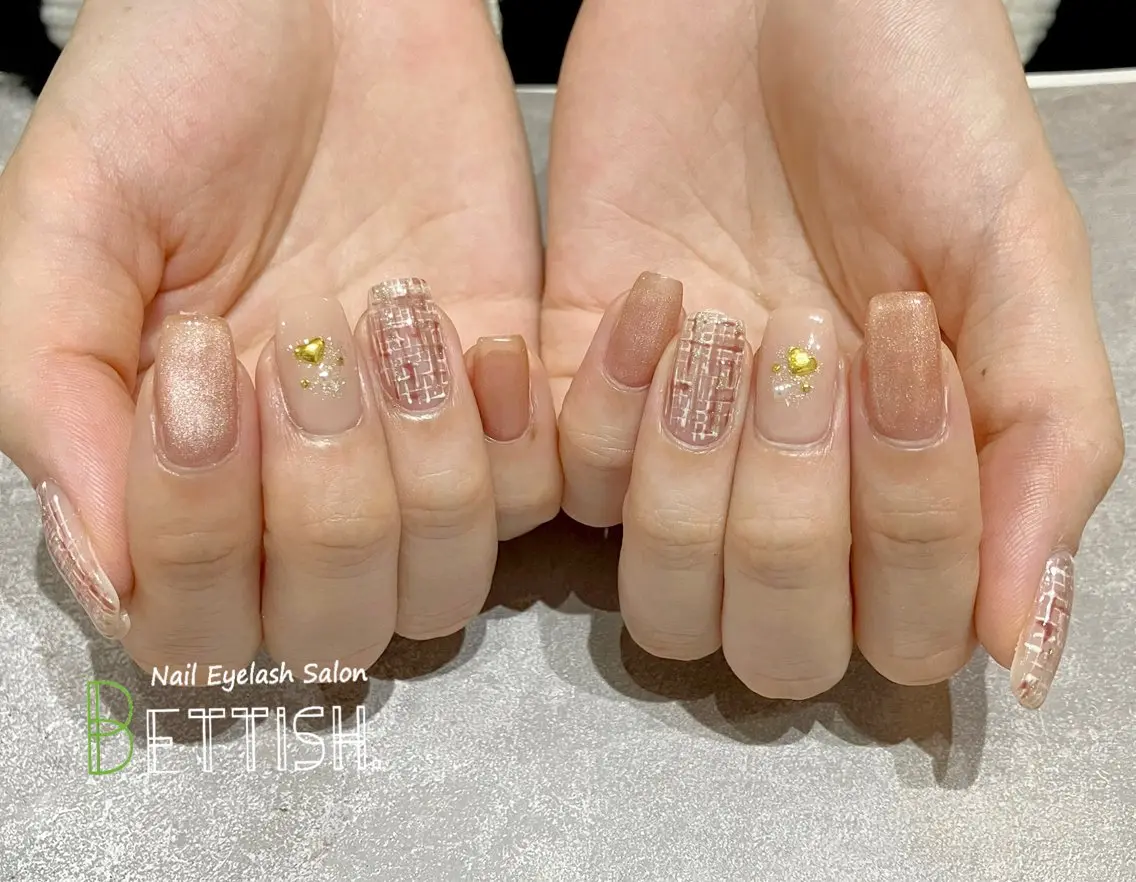 ネイル ツイードネイル BETTISH. KUMIKO☺︎︎のネイルデザイン