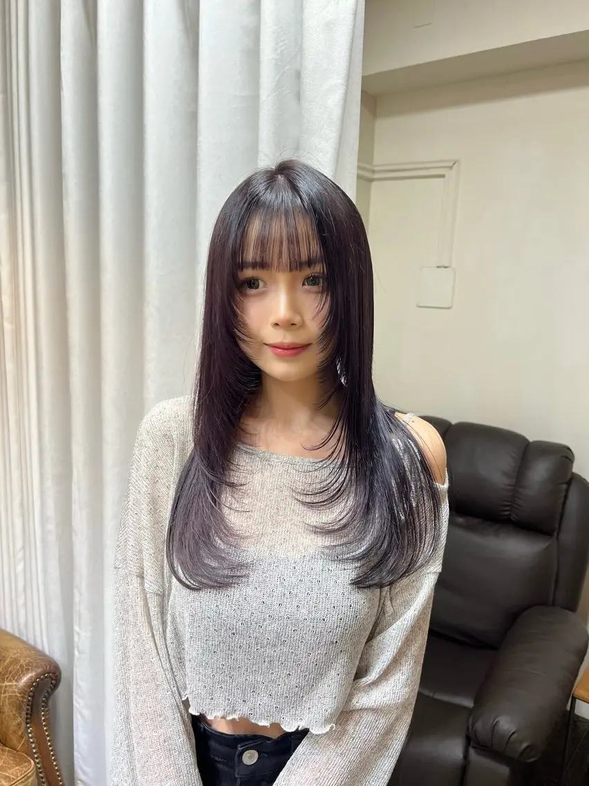 ロング 顔まわりレイヤー レイヤーカット まろやか透明感カラー ♡MANAのヘアスタイル