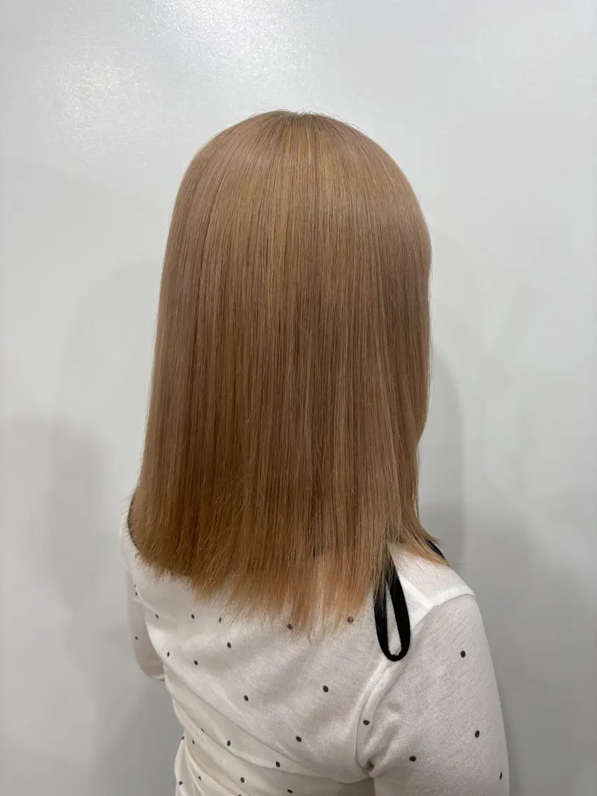 ミディアム カラー ベージュカラー ミルクティーベージュ 兼岡 ひかりのヘアスタイル
