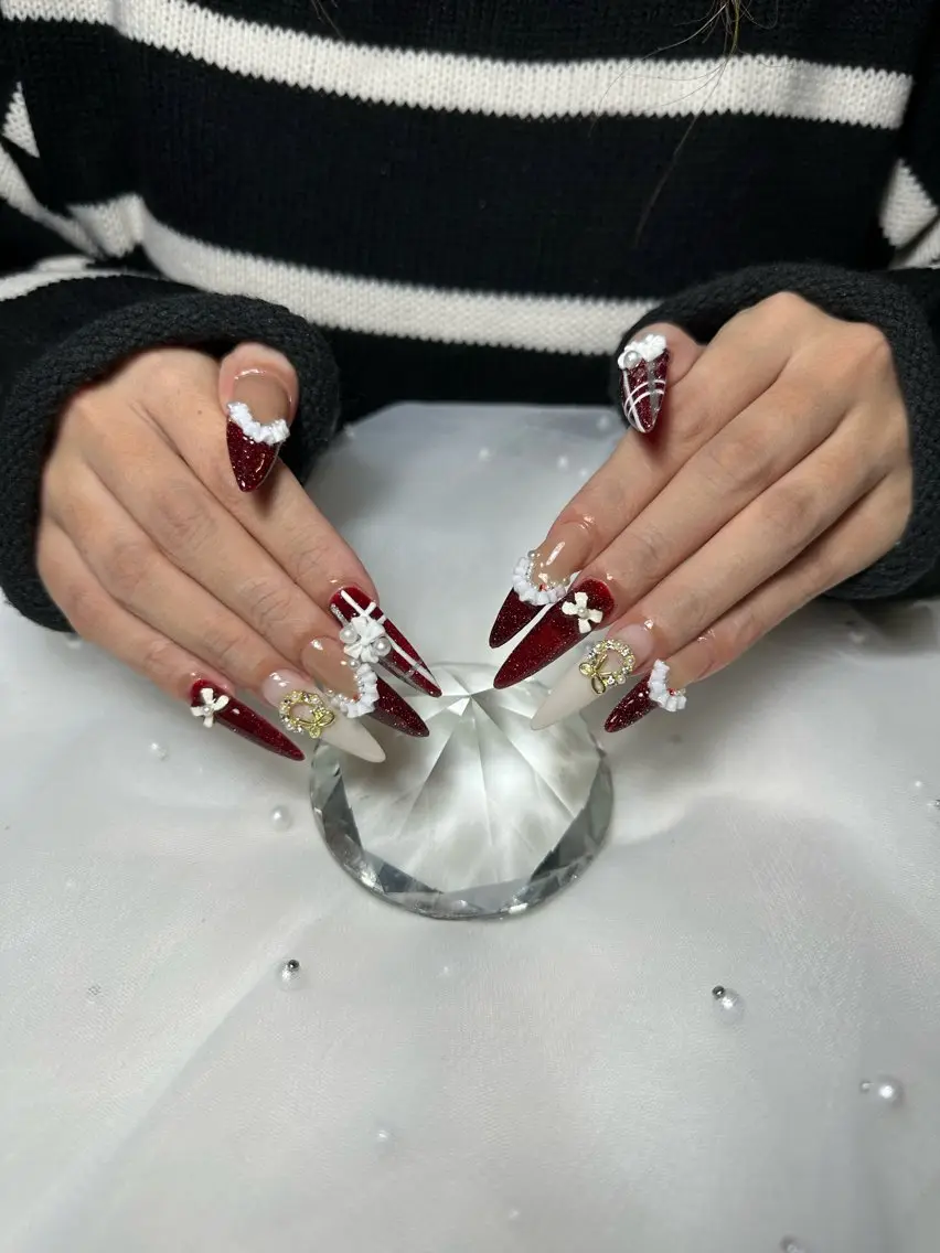 ネイル フラッシュネイル キラキラネイル ロングネイル ネイルチップ ワンホンネイル ハンドネイル pikarin nailsのネイルデザイン