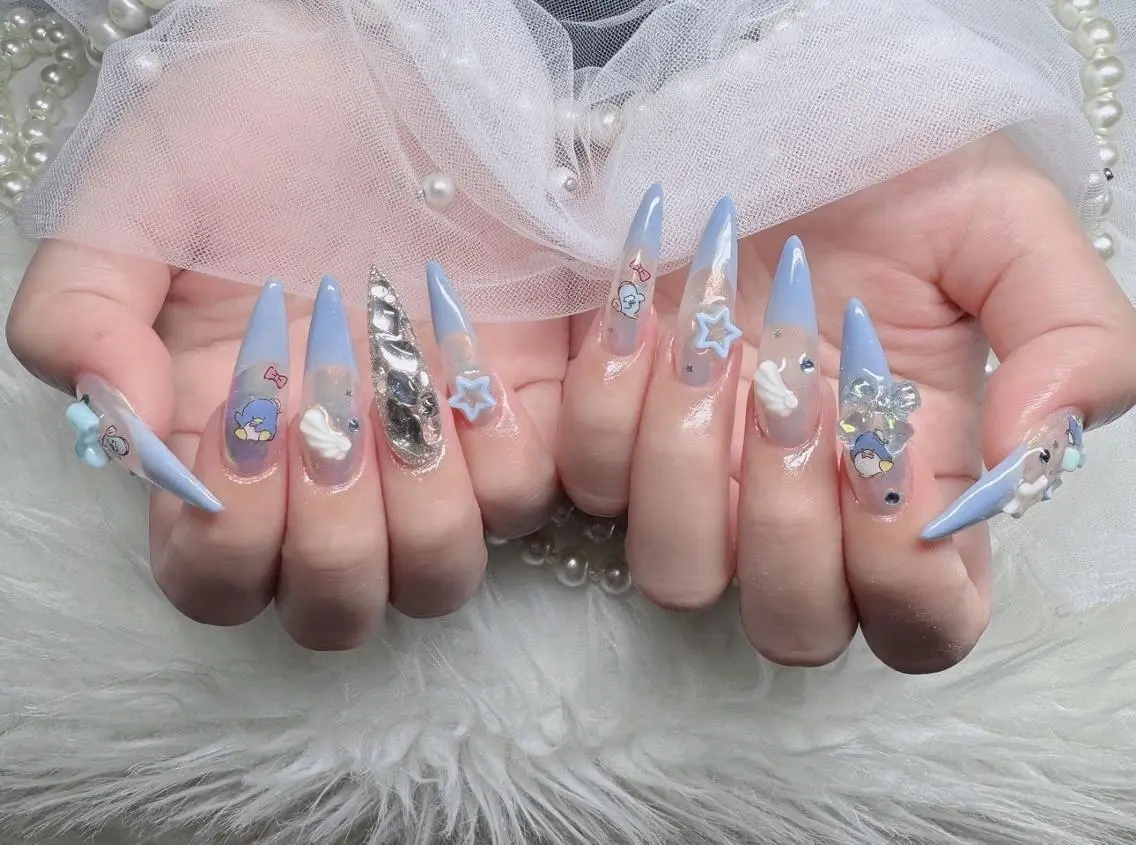 ネイル オーロラネイル フレンチネイル ジェルネイル ハロウィン キラキラネイル ハンドネイル Hbaby nailのネイルデザイン