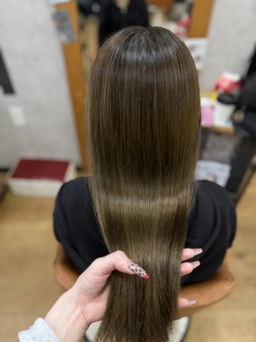 セミロング ハイライト ヘアカラー 宮崎 稚世のヘアスタイル