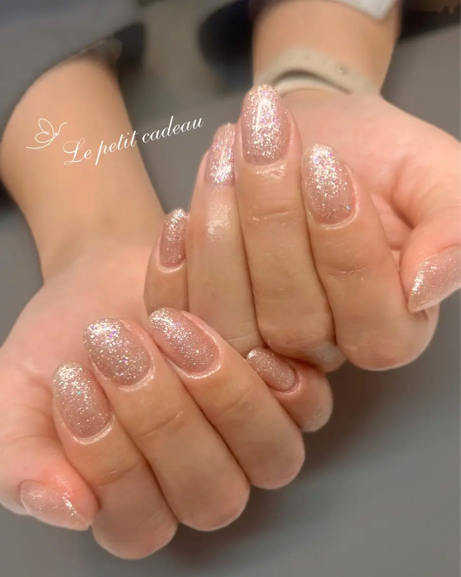 ネイル 桜ネイル ラメ(グリッター) ピンク 栗山 カンナのネイルデザイン