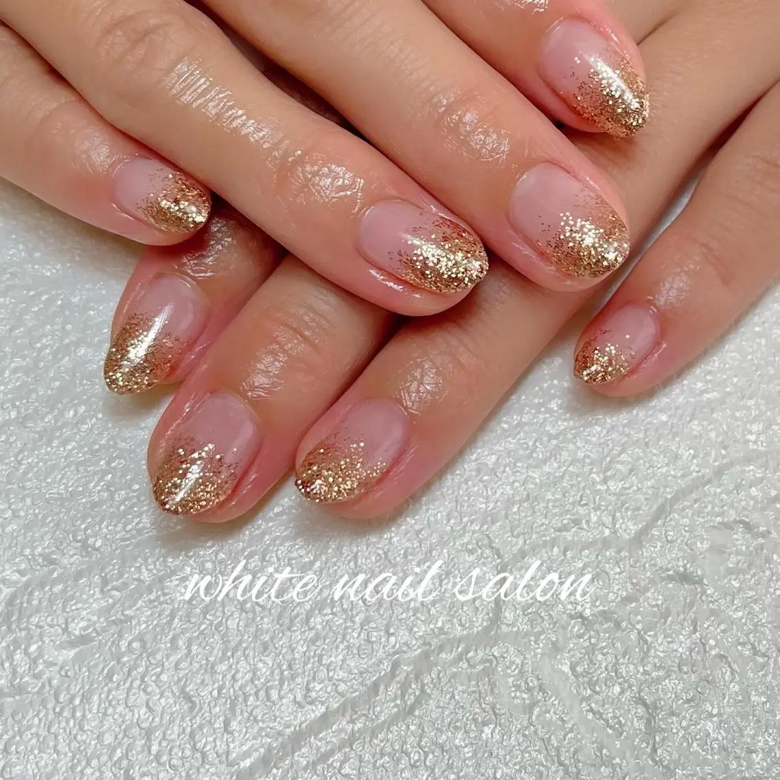 ネイル フットネイル ジェルネイル ハードジェル ラメ(グリッター) 持ち込み white nail salonのネイルデザイン