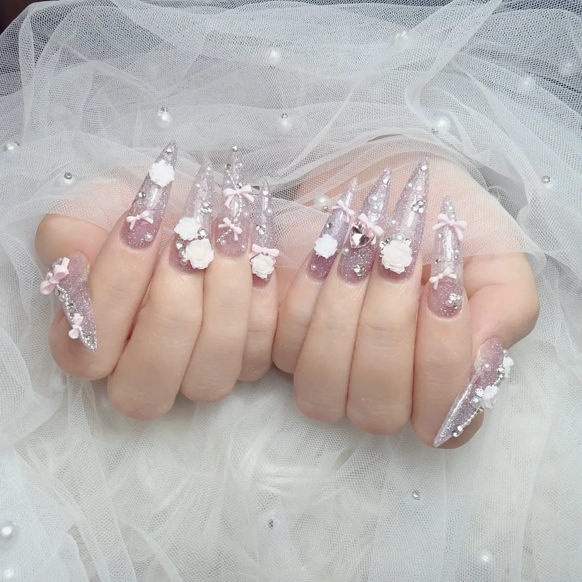 ネイル アートネイル ジェルネイル 韓国ネイル リボン ワンホンネイル ハンドネイル Lana Nailのネイルデザイン