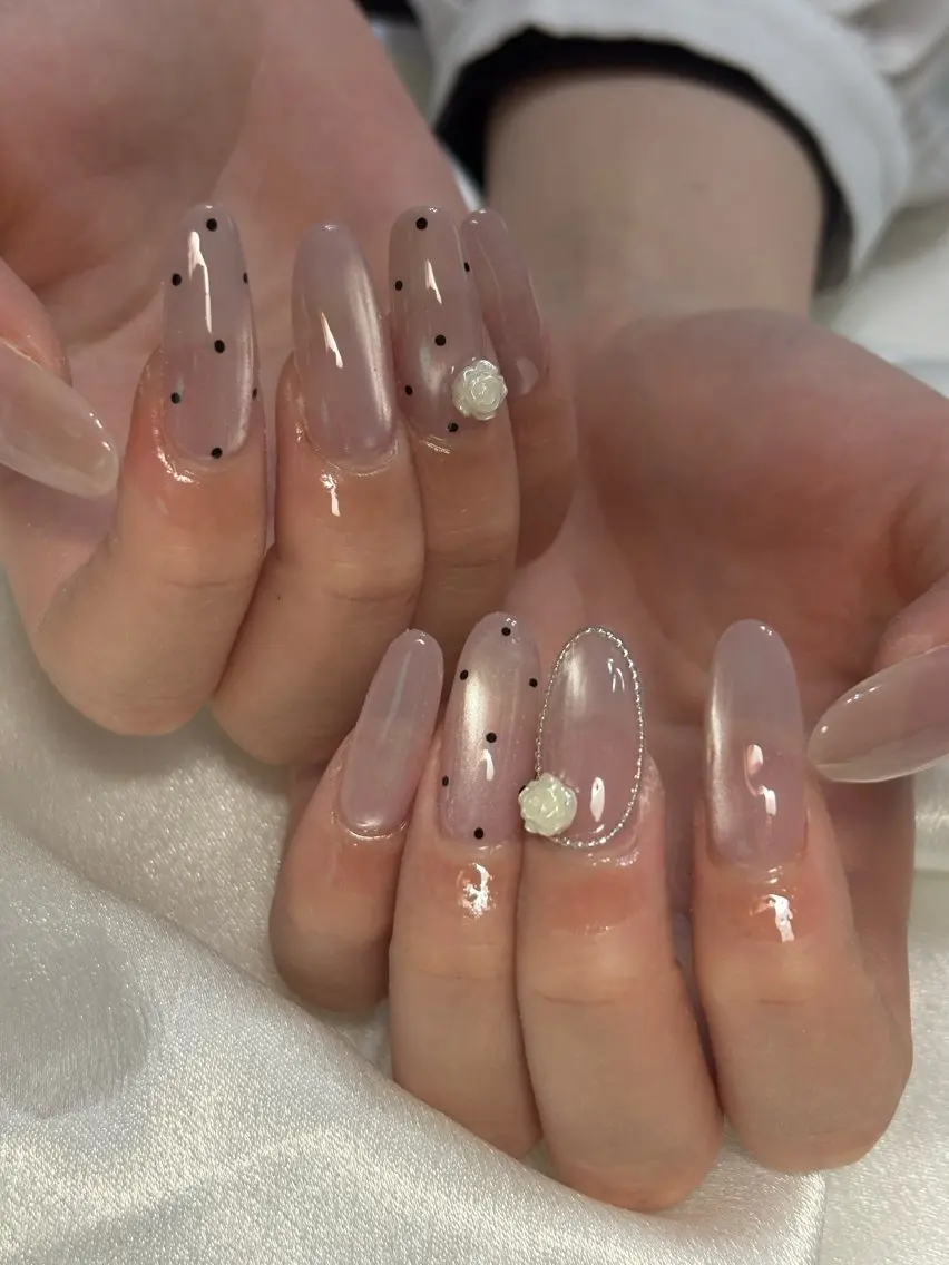 ネイル ハンドネイル フットネイル ✴︎ Delightのネイルデザイン